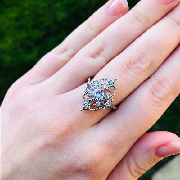 Antique Sterling Silver Ring - Picture 7 of 8